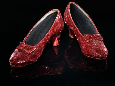The famed Ruby Slippers were worn by&nbsp;by Judy Garland in her portrayal of Dorothy Gale&nbsp;in the 1939 film The Wizard of Oz.