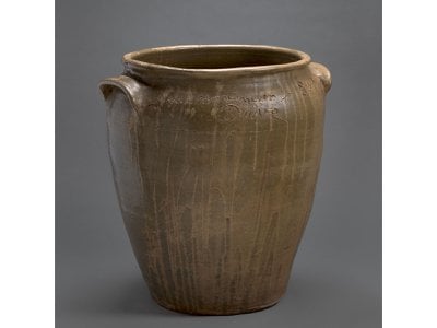 A brown-green vessel bearing the inscription, &quot;A noble Jar for pork or beef / then carry it a round to the indian chief&quot; made by the enslaved craftsman David &quot;Dave&quot; Drake, is now on view at the Smithsonian American Art Museum.